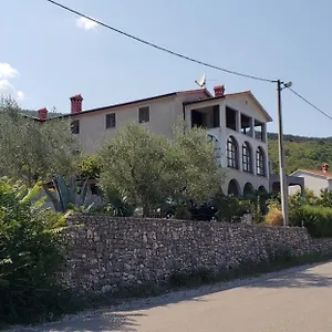 Divna Apartment